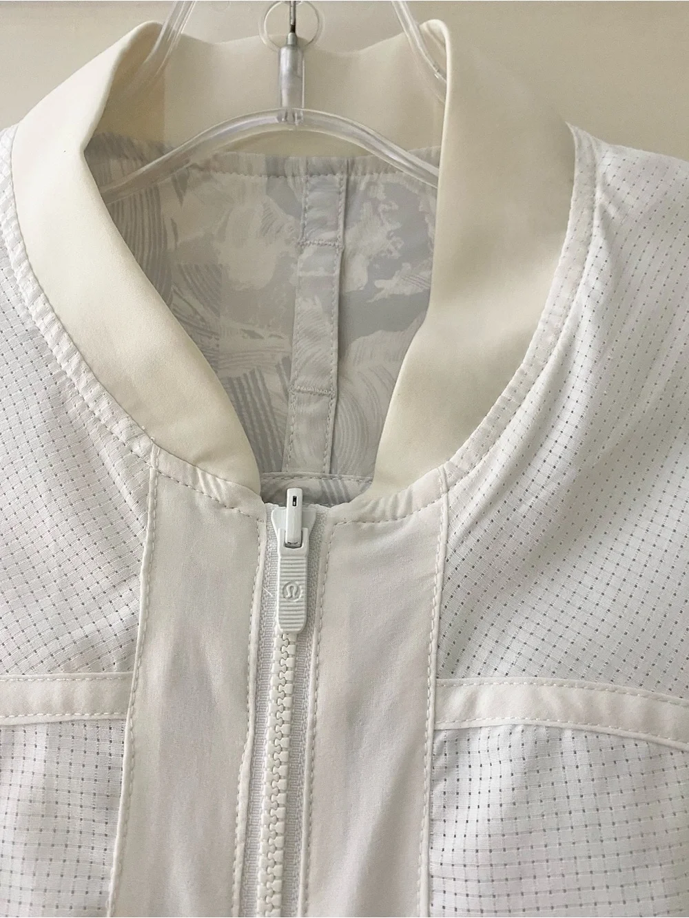 lululemon athletica Bomb around jacket 🩵 Reversible - white/Eternal wave white 8